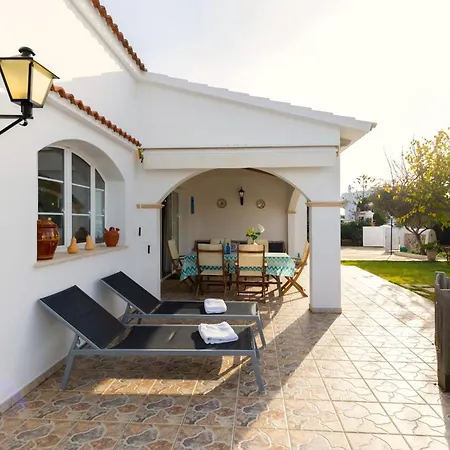 Fina Villa *